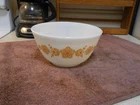 Pyrex Butterfly Gold 402-1 1/2 Qt. Mixing Bowl EXTRA NICE CONDITION!