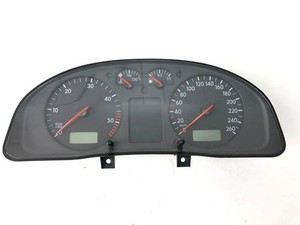 VW PASSAT B6 3C2 Kombiinstrument 3B0920800A 1.90 Diesel 88kw 1998 31271747