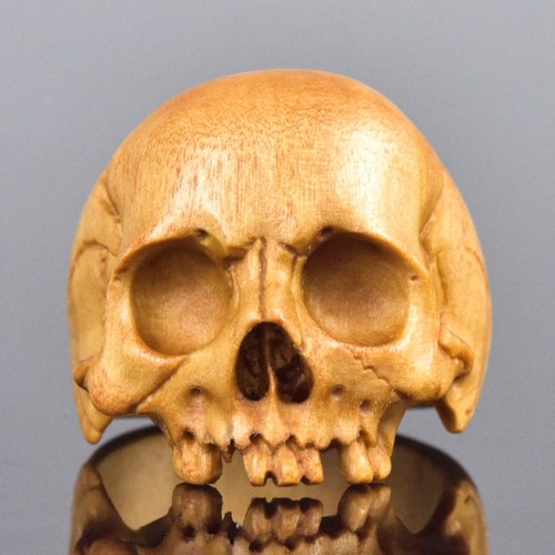 Skull Ring Size 9.5 Natural Sandalwood Art Carving Memento Mori Sculpture 2.01g - Picture 2 of 13