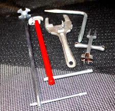 Chicago Specialty Plumbers Tool Lot Slip and Lock Nut Wrench Basin Wrench