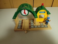 Brio Wooden Railway 33580 Speaking Station Very Good Condition  Figure