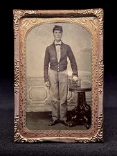 CIVIL WAR SOLDIER TINTYPE - CDV MAT & PRESERVER - 12 BUTTON COAT, KEPI & ALBUM