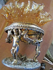 VINTAGE CHERUBS & FLORAL ORMOLU EPERGNE & HOBNAIL AMBER GLASS RUFFLED DISH USED