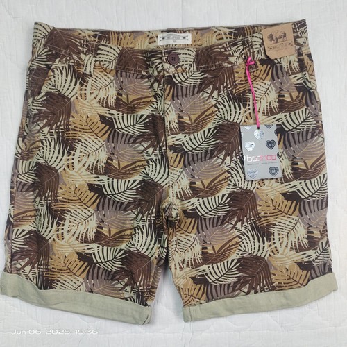 Boohoo Men's Hawaiian Camouflage Shorts Bermuda Size 36