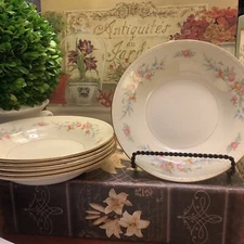 (6) Homer Laughlin~”Countess”~c 1943~8.25” Soup Bowls~Georgian Eggshell~NICE~