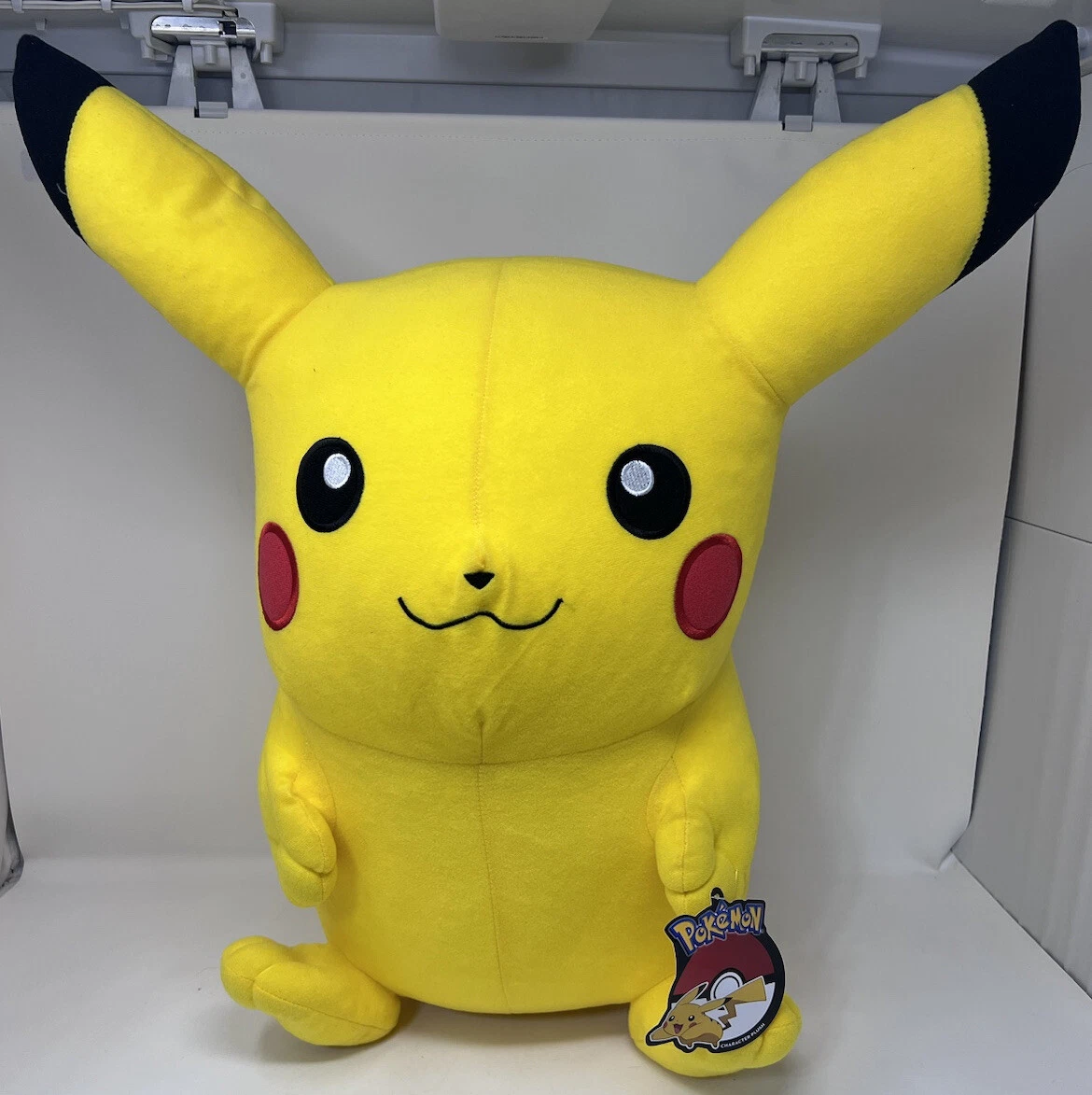 Peluche Pikachu POKEMON