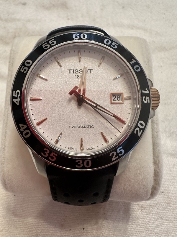 Tissot V8 Swissmatic Men's Watch 42mm Black Bezel in Great Condition! Automatic 