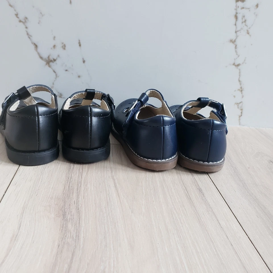 Footmates Mary Jane 鞋 女孩 7 黑色 & 8 海军蓝皮革 T 形带连衣裙 批量 — 第 4/4 张图片