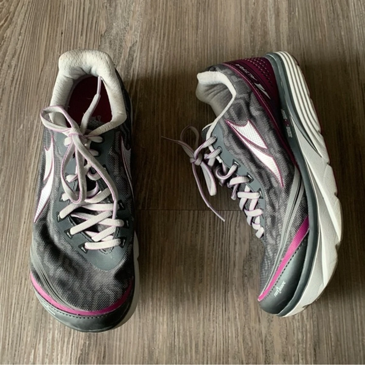 Altra women's deals iq running shoe