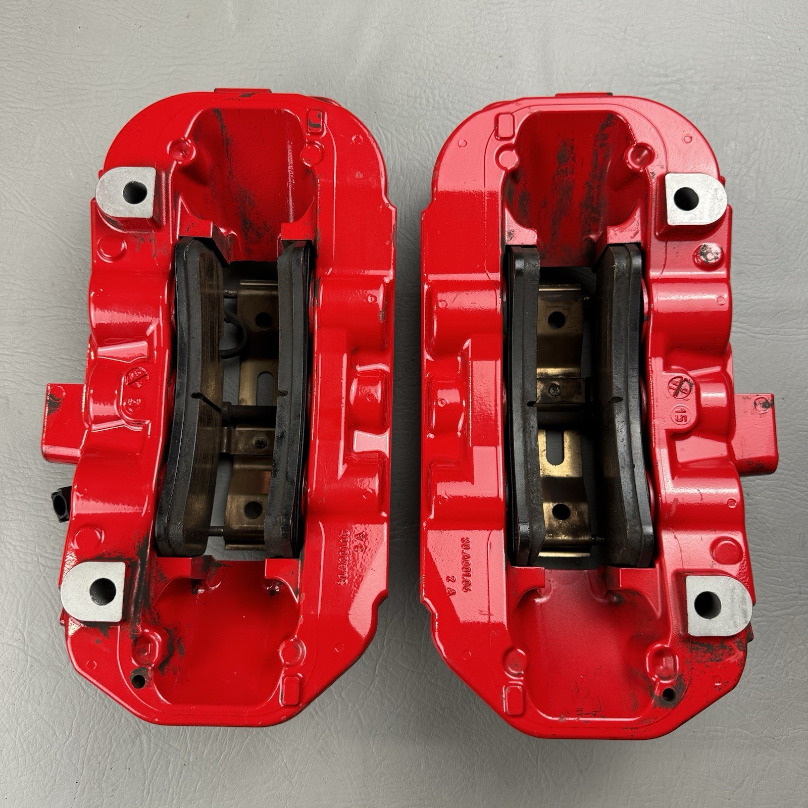 Maserati Quattroporte 2014-2017 Front Right Brembo brake calipers with pads Set Red