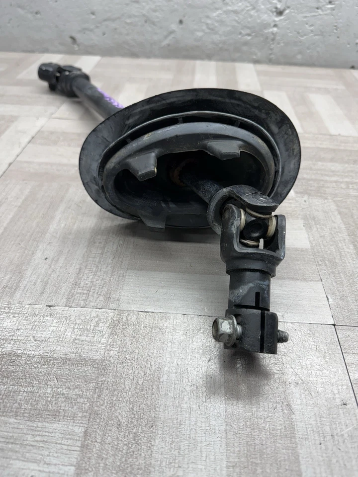 ✅❗️Pontiac G8 GT 2008 2009 columna de dirección a rack eje junta barra nudillos Foto 3 de 4