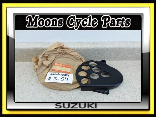 COVER, ENGINE SPROCKET | L,M