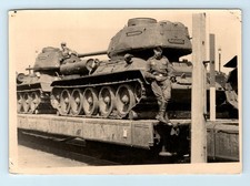 Original WWII Soviet T-34 Tanks on Train   Russian Soldiers   Vintage War Photo