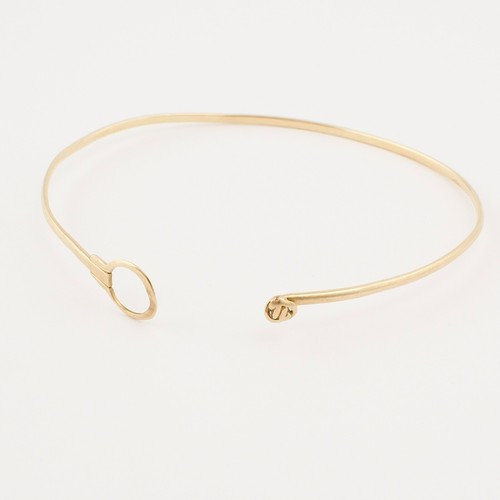 Vintage 14K Gold Bangle Bracelet with Knot Hook Clasp - Picture 6 of 9