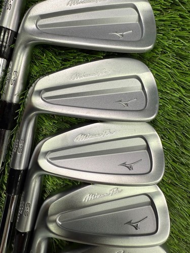 * LH Mizuno Pro S-3 Irons 4-PW with Project X 6.0 Shafts - Picture 3 of 12