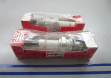 *NEW* (LOT OF 2) 0820 Champion Spark Plug 888 P8Y