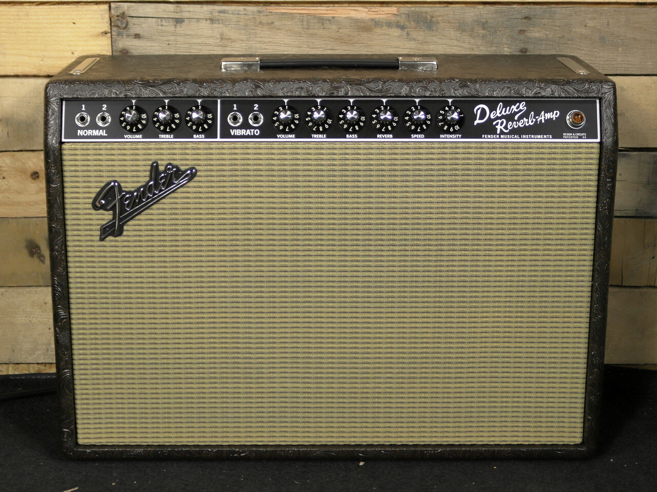 Fender 65 Deluxe Reverb Western CB 1x12 22W Combo Amp 337390₽