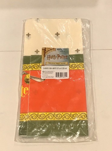 New Vintage Halmark Harry Potter Table Cover Paper USA Birthday Party Picnic - Picture 2 of 3