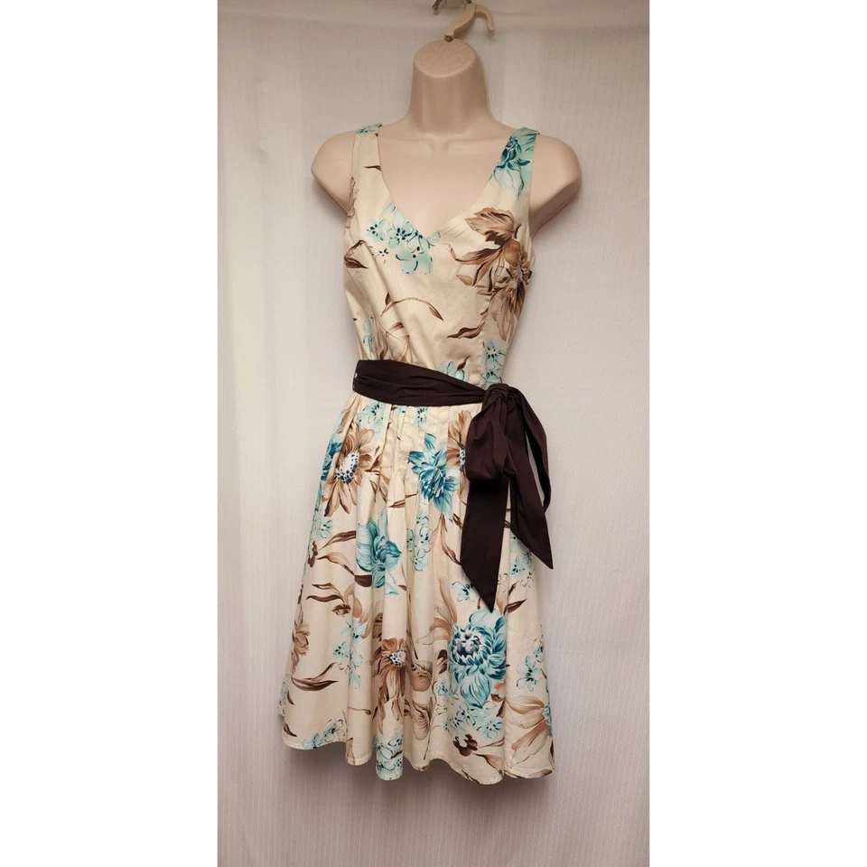 B. Darling Fit & Flare V-Neck Multicolor Ivory Brown-Blue Floral Dress Size 9/10 - Image 4 of 4