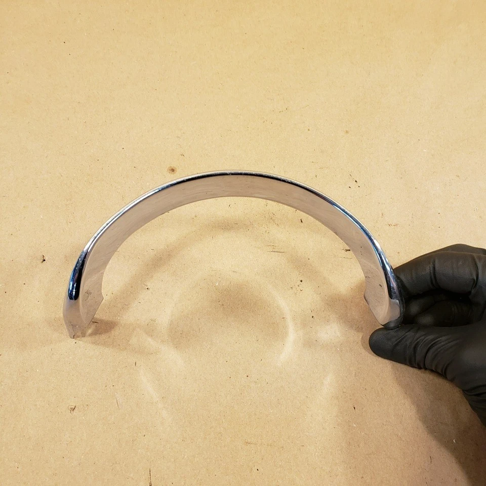 原装 Sunbeam Singer Rapier Gazelle Lucas 车头灯边缘装饰器 54521940 — 第 2/4 张图片