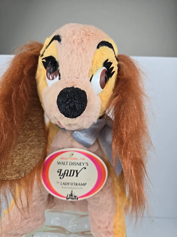 Juguetes de peluche vintage de Disney Lady & the Tramp Lady California con etiqueta Foto 2 de 4