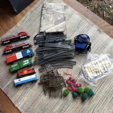 Lot of LIFE-LIKE Train Cars, Track Accessories - Untested