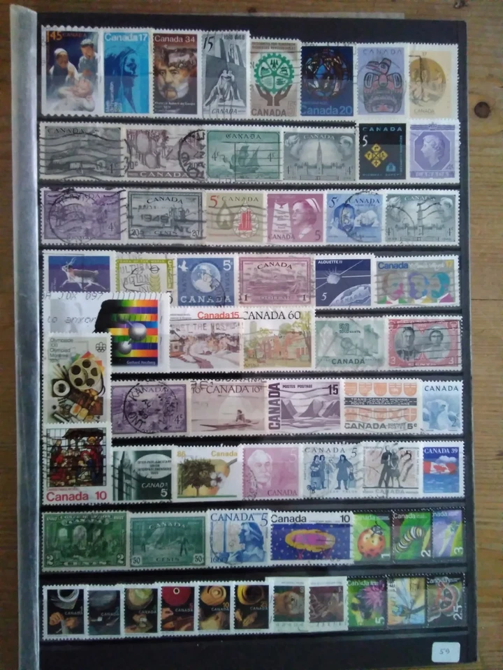 LOT DE TIMBRES CANADA - Photo 1/1