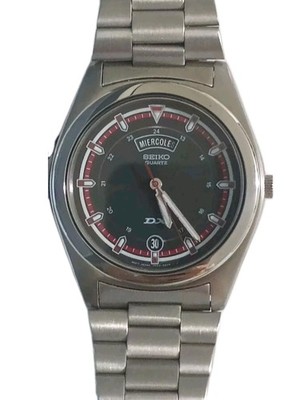Vintage 1990's Seiko DX 7N43-8A00 Men's Watch 
