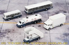 GeminiJets 1:200 Airport Service Vehicles