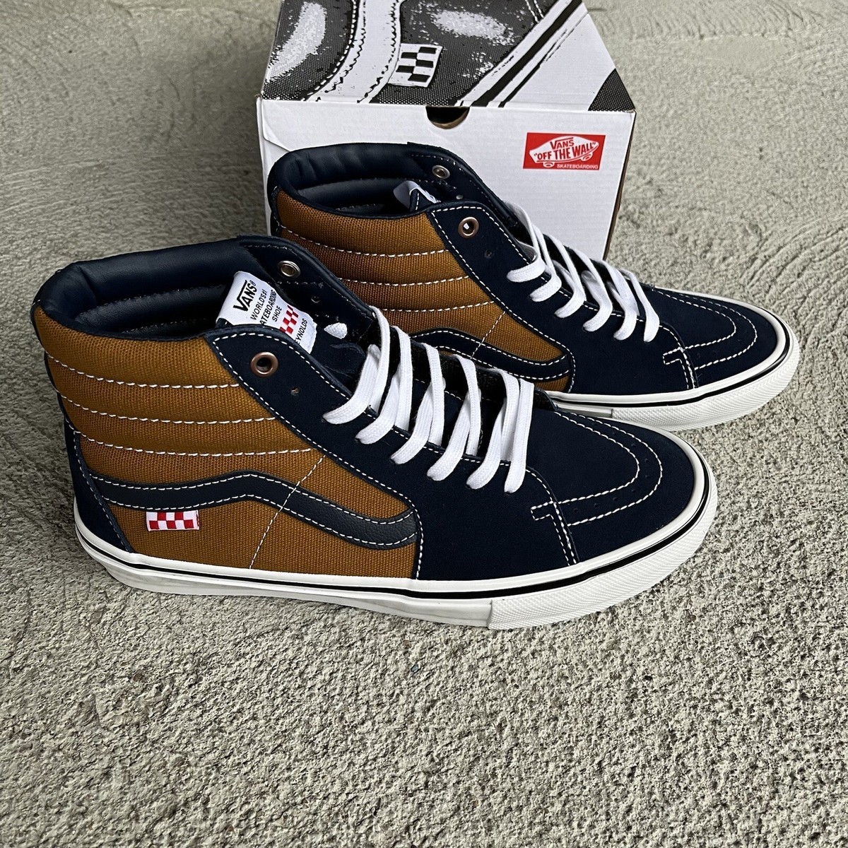 Vans Andrew Reynolds Blue Brown Athletic Tennis Hi Skate Sneaker Men 7.5 Wall Andrew Reynolds VANS Sk8-Hi size mens 7.5 | eBay main image 2