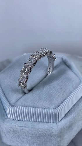 1,30 ct rond et radiant en laboratoire cultivé diamant alternatif or 14 carats - Vidéo 1 sur 1