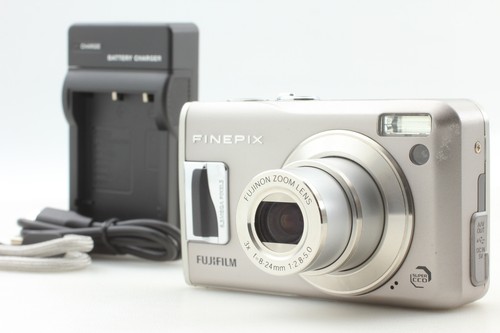 ⏯️ *Rare 1GB XD Card & CCD* Fujifilm FinePix F31fd Silver Compact Digital Camera