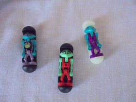 LEGO Life on Mars 7317 Aero Tube Hangar w/Minifigs & Manual - COMPLETE