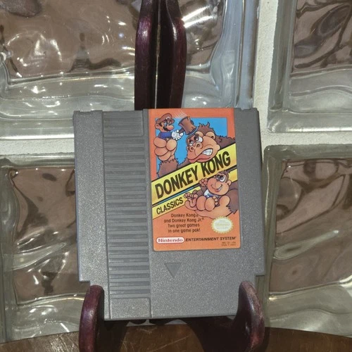 Vintage donkey Kong Classics, 1985 Nintendo game, Tested And In Working Order