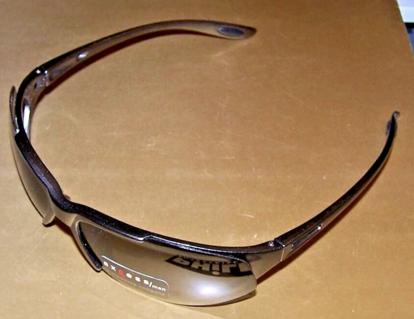 GAFAS DE SOL ENVOLVENTES PARA HOMBRE AXCESS - MONTURAS GRISES / LENTES GRISES NUEVAS CON ETIQUETAS Foto 2 de 4