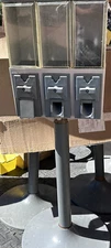 20 avail-  3 Bin Vendstar 3000 Bulk Candy Vending Machine w/ Stand missing keys