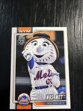 2026 Topps #M-14 Mrs. Met Mascots New York Mets