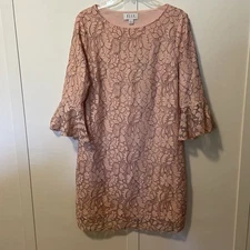 Elle Pink Stretch Sheath Dress Medium Floral Lace Overlay Bell Sleeves