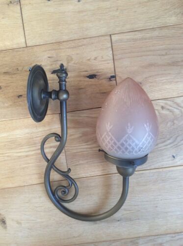 Vintage Art Deco Style Bronzed Brass Wall Light Lamp Pink cut Glass Shade - Picture 3 of 12