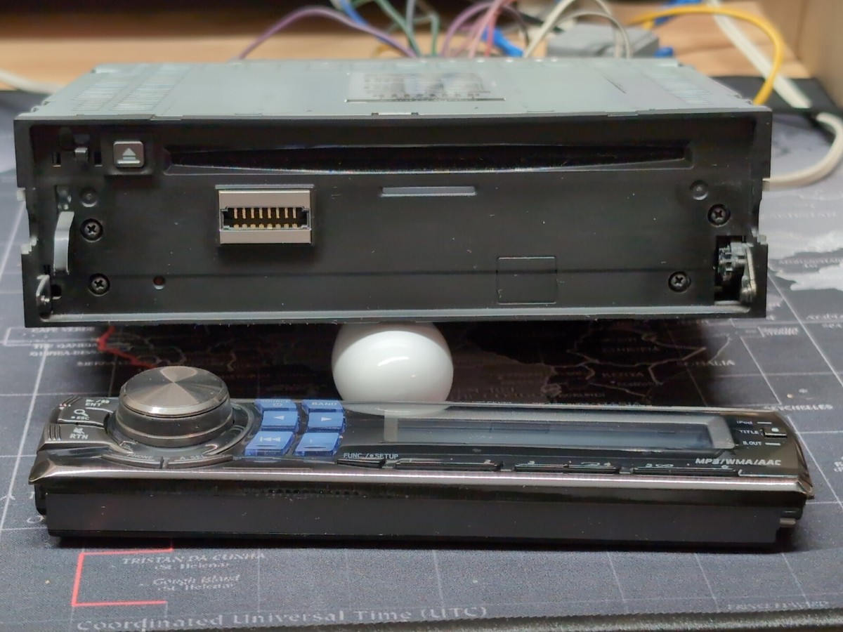 RARE ALPINE CDA-9885 audiophile CD MP3 PLAYER with BLUETOOTH old
