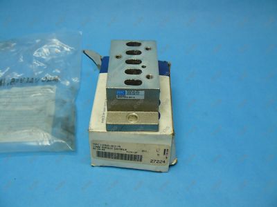 MAC MAC125A-B31A Series 125 Individual Valve Sub Base 3/8'' NPT New