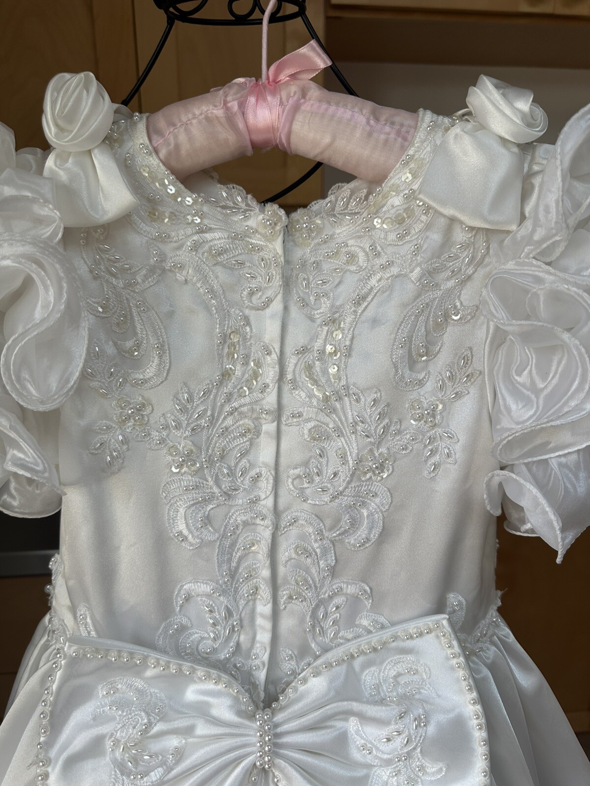Picture 11 of 24