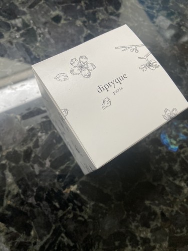 DIPTYQUE Cherry Blossom Fleur de Cerisier Candle LIMITED EDITION 190g NEW NIB - Picture 2 of 4
