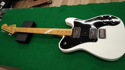 SQUIER TELECASTER DELUXE electric guitar