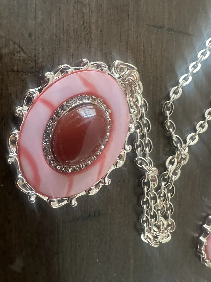 Conjunto de pendientes collar anillo enchapado RG de acero inoxidable ágata roja Foto 2 de 4