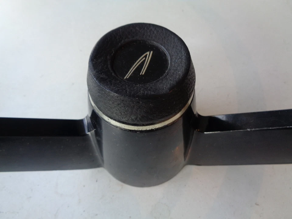 Simca 1300 1500 Lenkrad in Schwarz mit Hupenring Bj.1966 - Bild 3 von 4