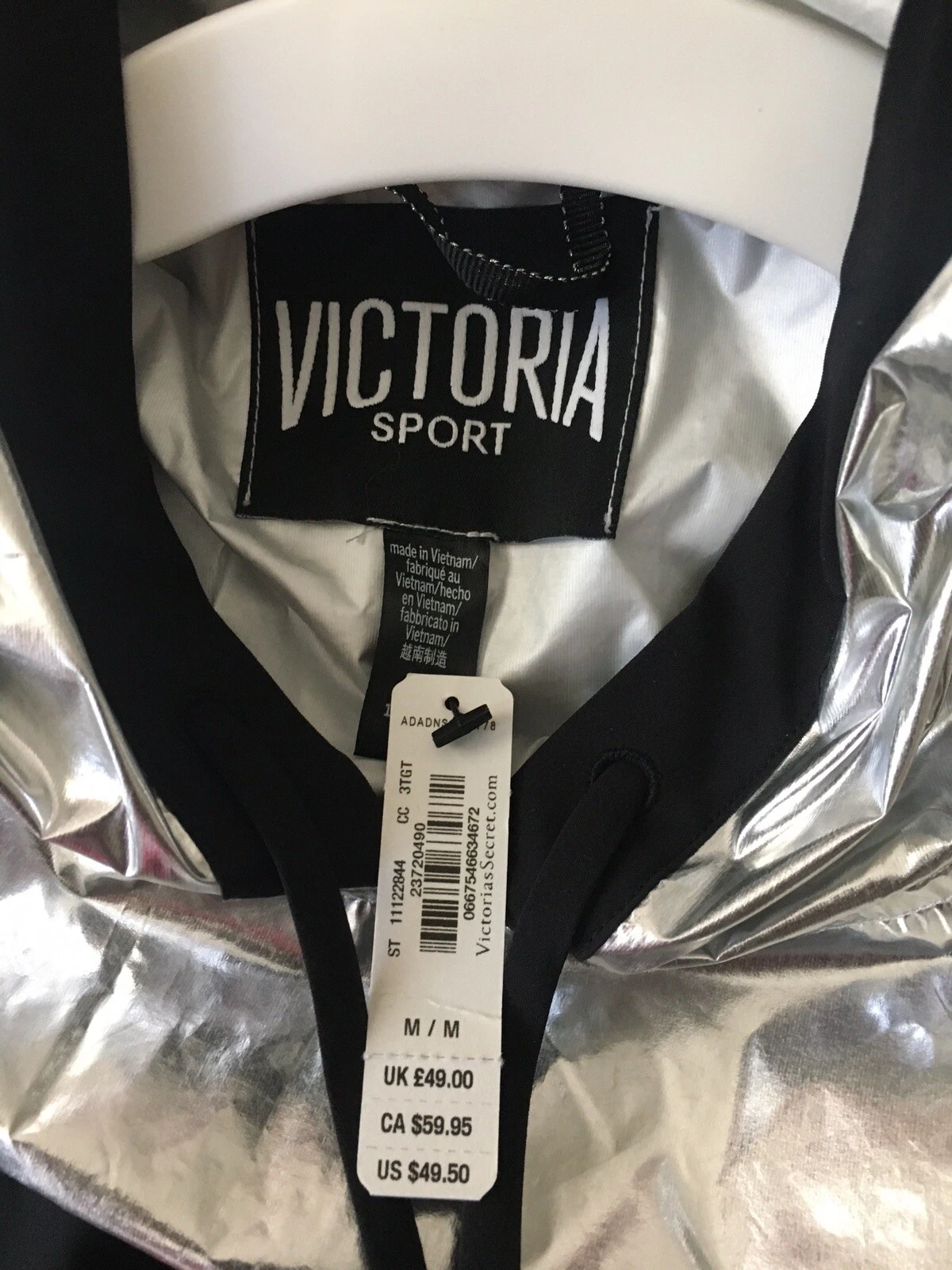 UNDERCOVER FELPA CON CAPPUCCIO NUOVA CON ETICHETTE VICTORIA'S SECRET SPORT DONNA NERO ARGENTO PULLOVER PISTA Taglia M