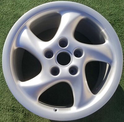 Factory Porsche 911 Hollow Spoke Wheel OEM Turbo Twist 18 Rear