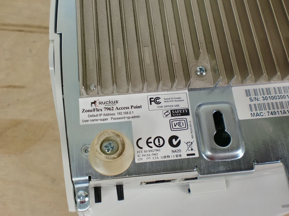 Ruckus ZoneFlex 7962 Dual Band Access Point 300Mbps - Image 4 of 4