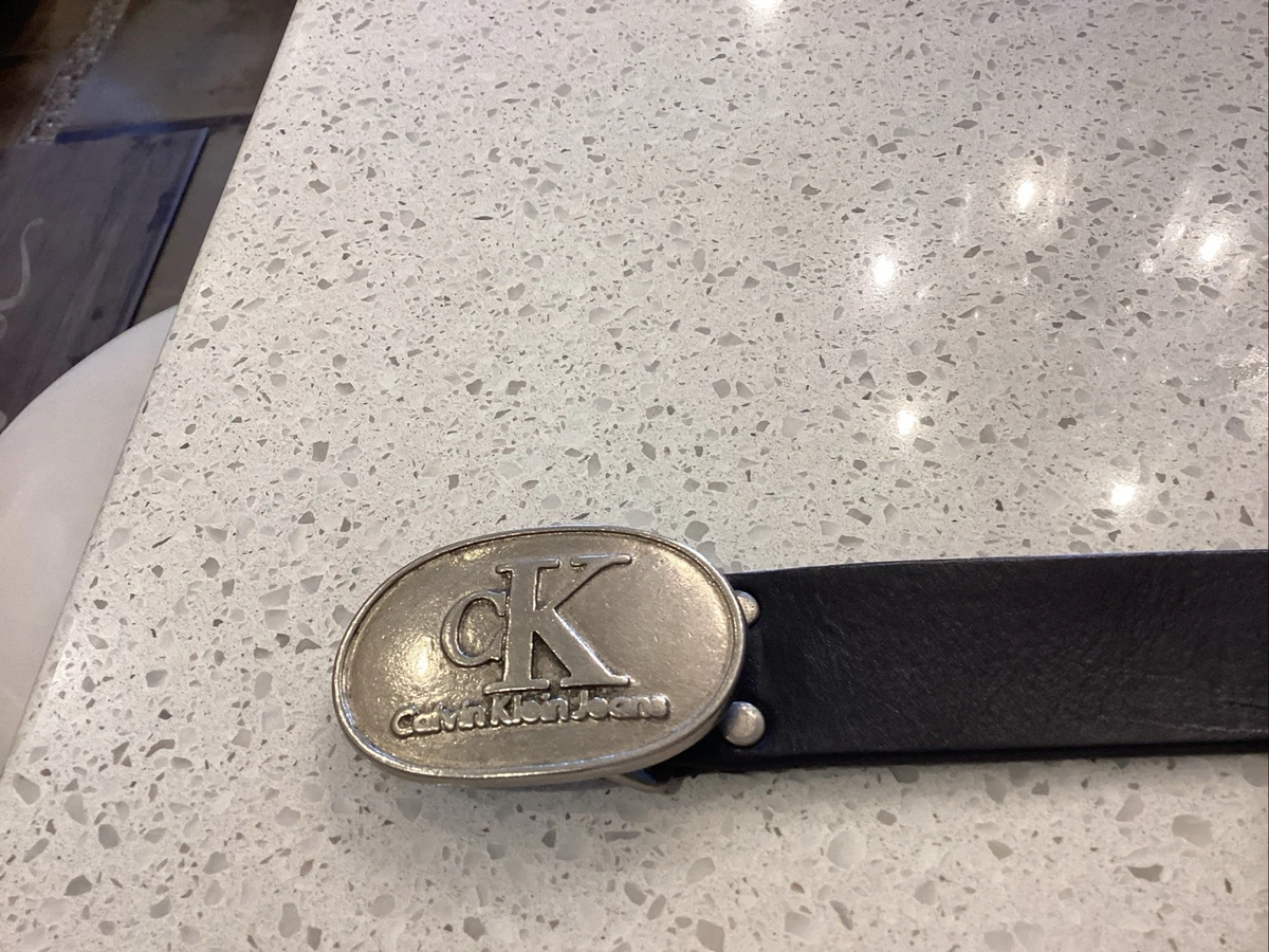CALVIN KLIEN VINTAGE Matte Silver Logo Branded Black Leather Belt Made in USA L Vintage Calvin Klein Leather Belt: Black & Silver Buckle  main image 4
